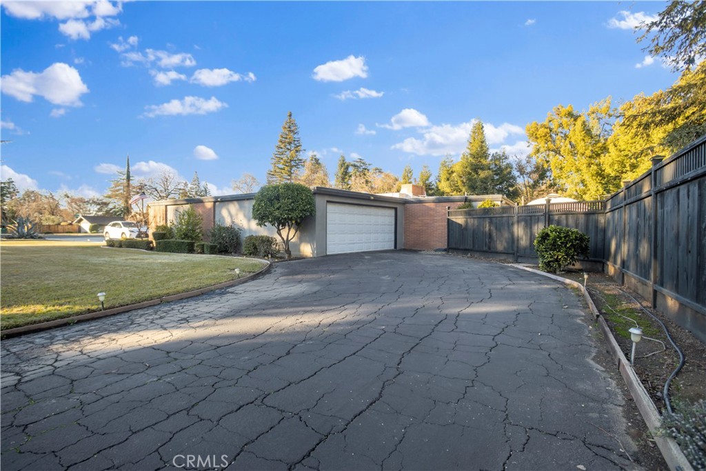 2858 Forist Lane Merced, CA 95340 - Photo 48 of 57 a view of a yard and entertaining space