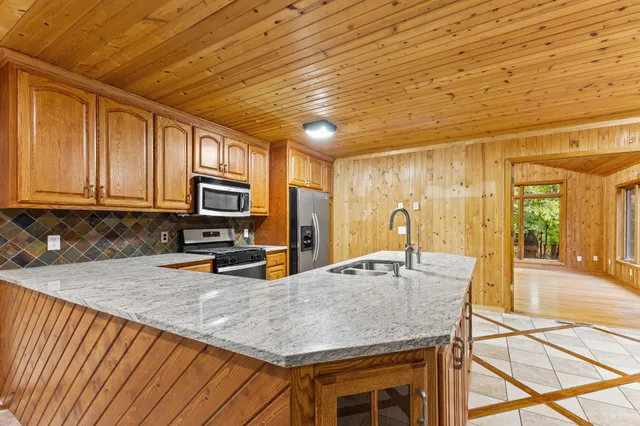 $775,000 | 20980 Parkfield Avenue, Jordan, MN 55352