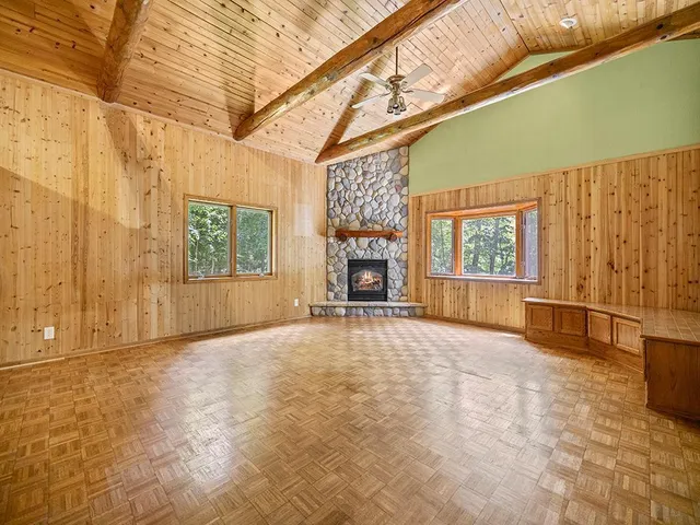 $775,000 | 20980 Parkfield Avenue, Jordan, MN 55352