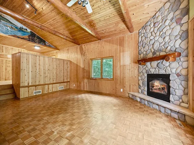 $775,000 | 20980 Parkfield Avenue, Jordan, MN 55352