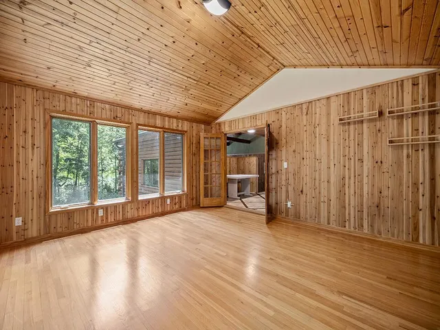 $775,000 | 20980 Parkfield Avenue, Jordan, MN 55352