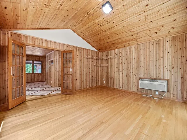 $775,000 | 20980 Parkfield Avenue, Jordan, MN 55352