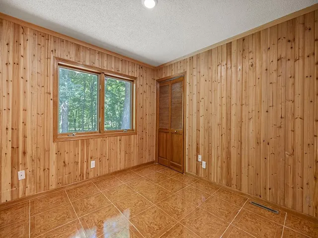 $775,000 | 20980 Parkfield Avenue, Jordan, MN 55352