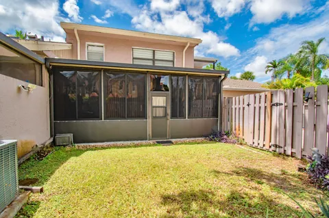 $589,000 | 6640 Thornhill Court, Boca Raton, FL 33433