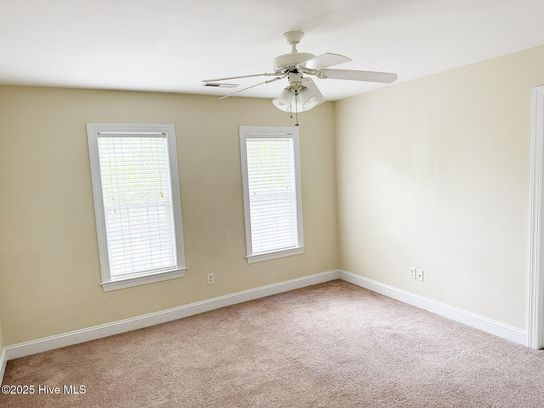 4820 Whitner Drive Wilmington, NC 28409 - Photo 10 of 12 4820whitnerdrive10_lg