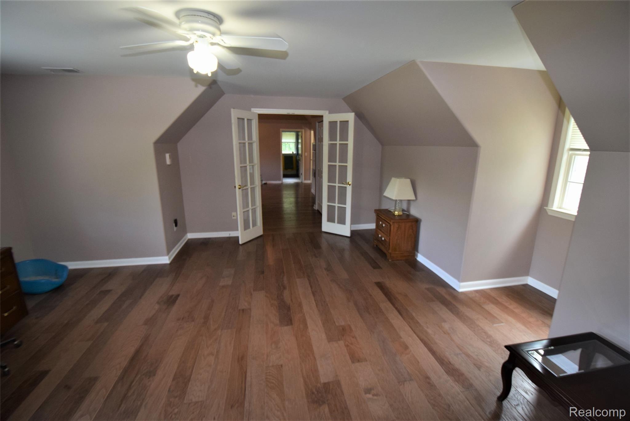13586 Hannan Road Romulus, MI 48174 - Photo 30 of 64 Expansive master bedroom suite