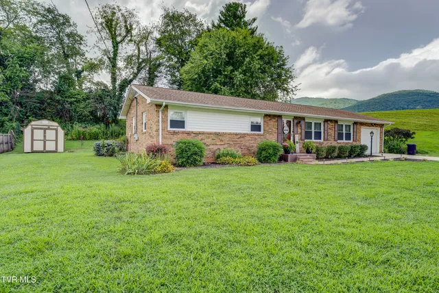 $340,000 | 115 Lancelot Drive, Elizabethton, TN 37643