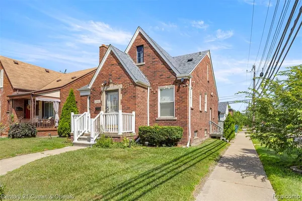 $2,200 | 23000 Arlington Street, Dearborn, MI 48128