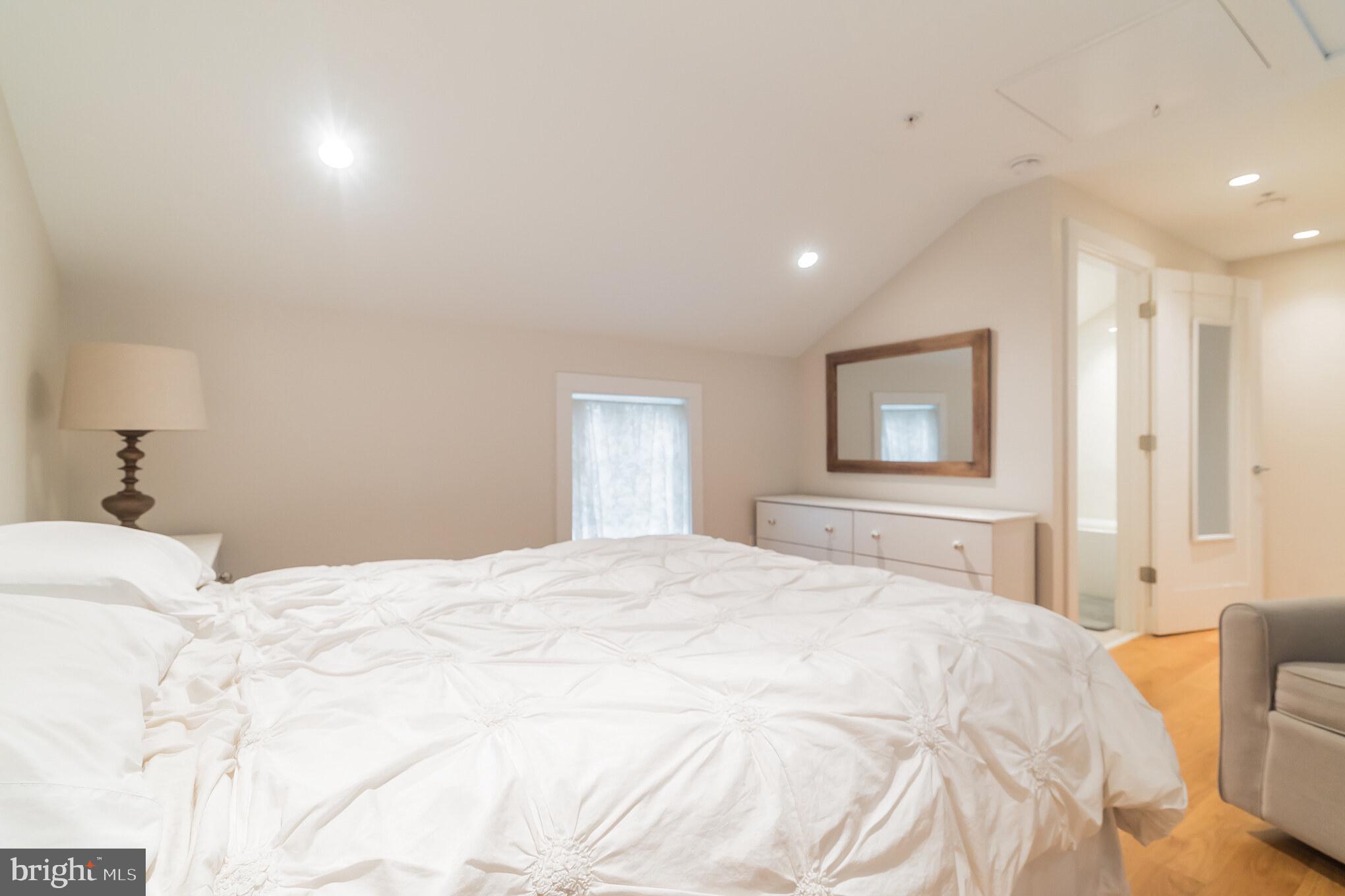 631 D Street Southeast Washington, DC 20003 - Photo 19 of 30