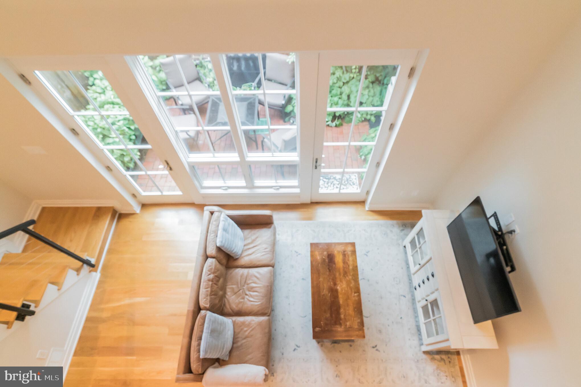 631 D Street Southeast Washington, DC 20003 - Photo 24 of 30