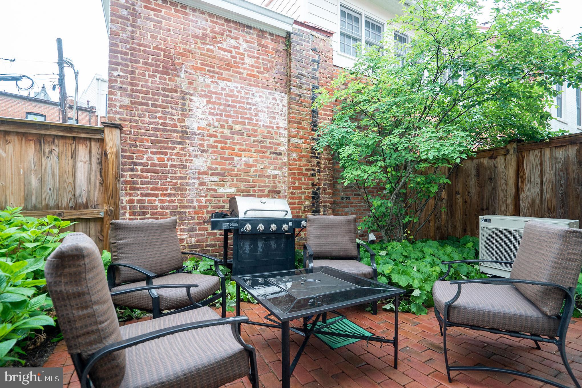 631 D Street Southeast Washington, DC 20003 - Photo 25 of 30