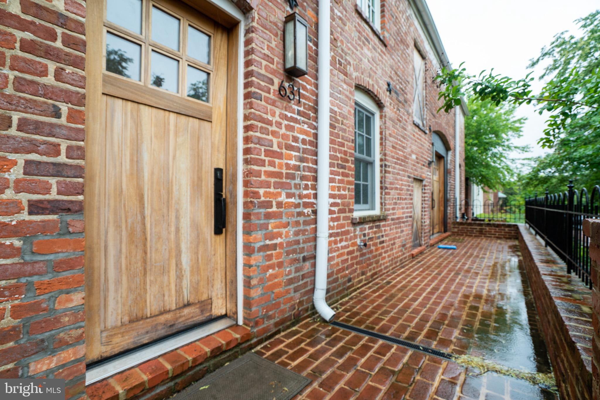 631 D Street Southeast Washington, DC 20003 - Photo 29 of 30