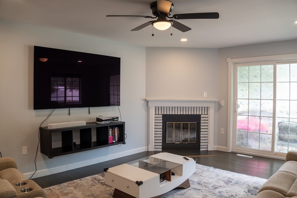 104 Johnson Road, Unit 1105 Chicopee, MA 01022 - Photo 3 of 21