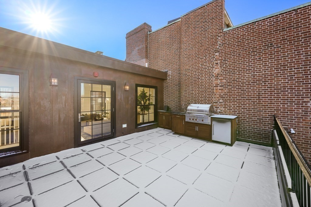 75 Beacon Street, Unit 2 Boston, MA 02108 - Photo 25 of 37 a bathroom with a sink a toilet and mirror