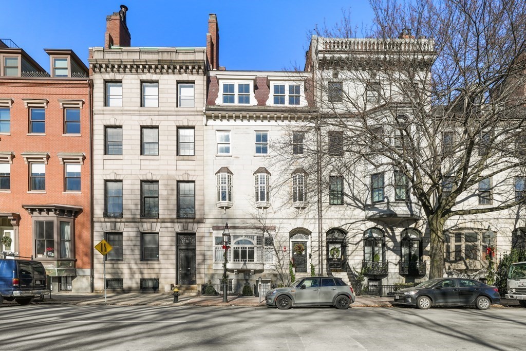 75 Beacon Street, Unit 2 Boston, MA 02108 - Photo 36 of 37 a front view of a large building