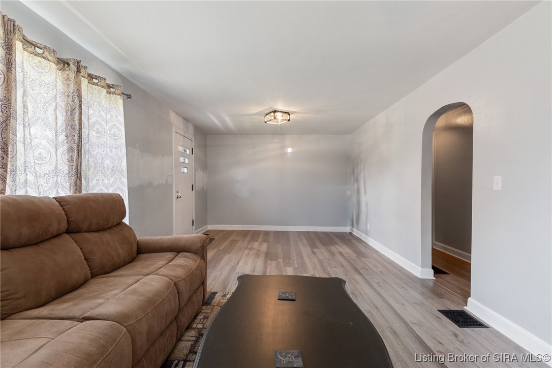 6121 Highway 62 Georgetown, IN 47122 - Photo 5 of 43