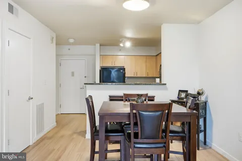$340,000 | 1000 New Jersey Avenue Southeast, Unit 216, Washington, DC 20003
