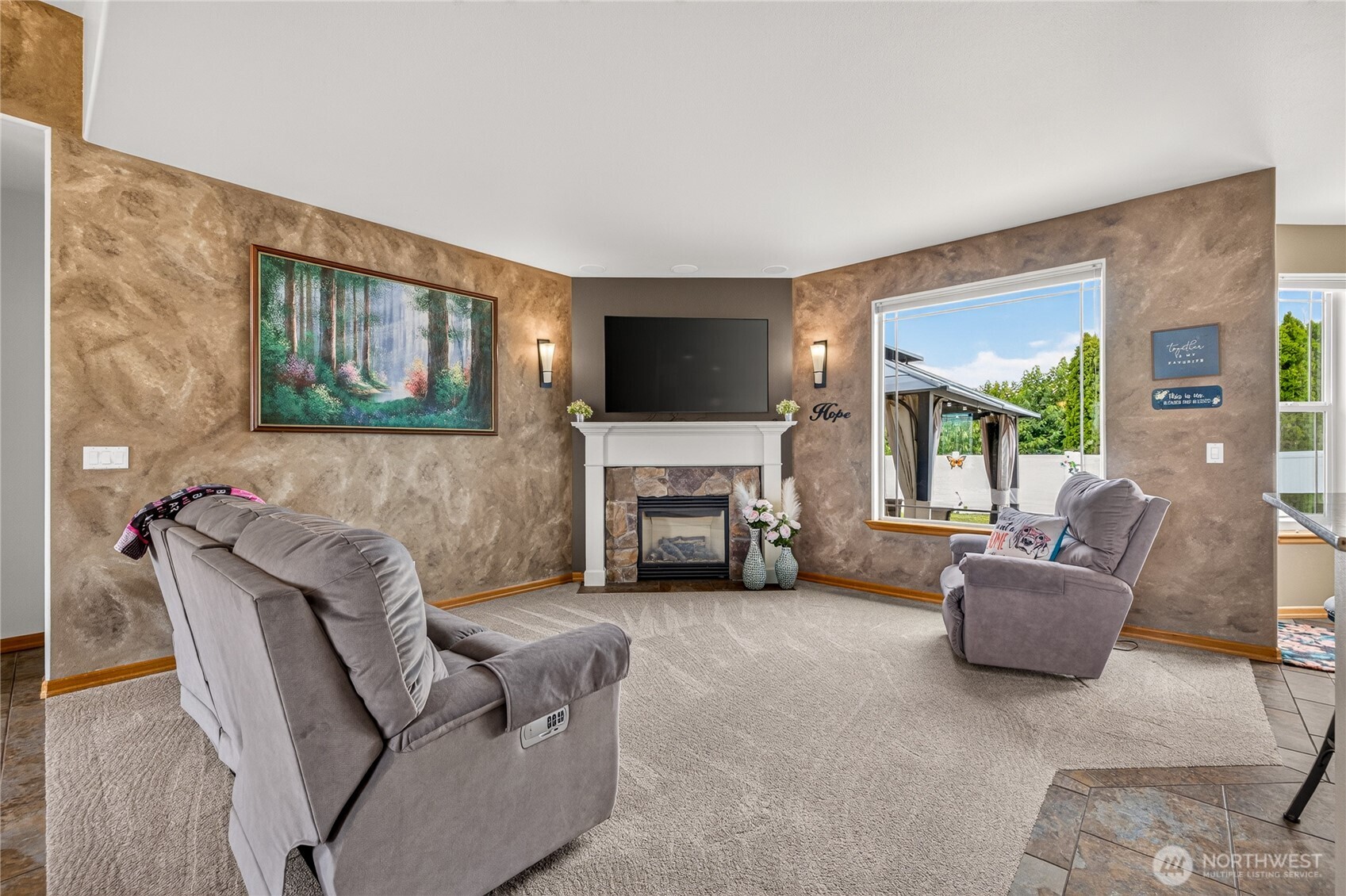 87 Springhill Drive East Wenatchee, WA 98802 - Photo 3 of 39