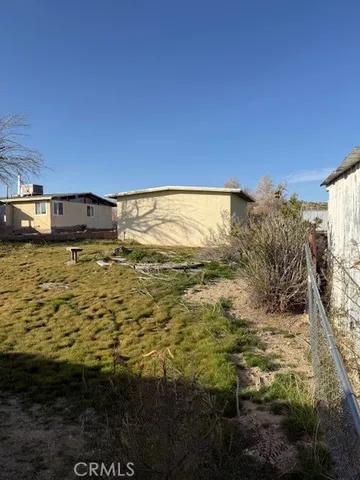 $300,000 | 27697 Highway 58, Barstow, CA 92311