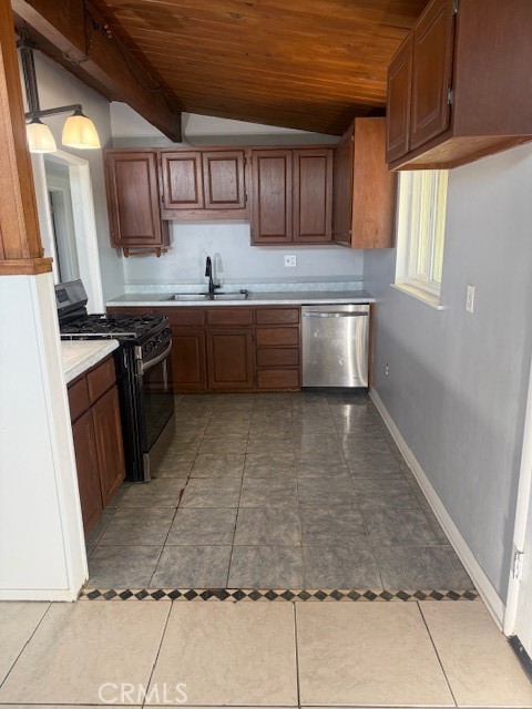 27697 Highway 58 Barstow, CA 92311 - Photo 18 of 45 Kitchen