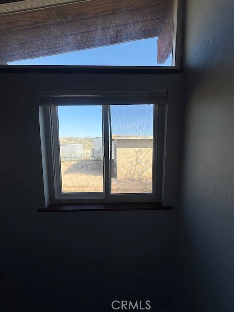 27697 Highway 58 Barstow, CA 92311 - Photo 33 of 45 Room 2