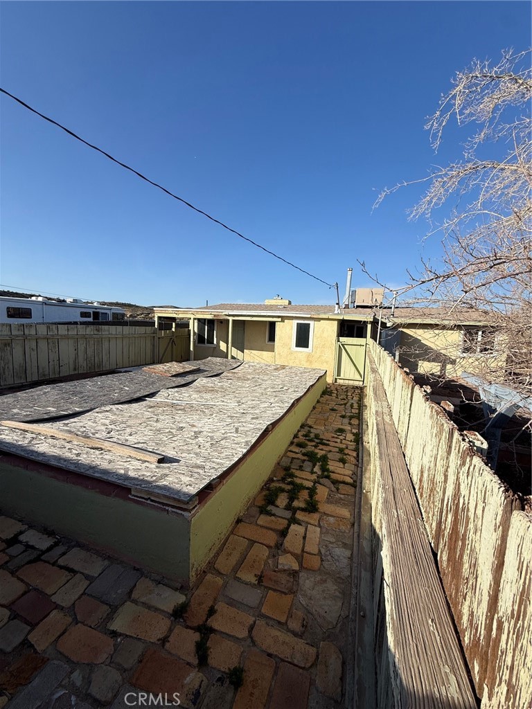 27697 Highway 58 Barstow, CA 92311 - Photo 44 of 45 back patio