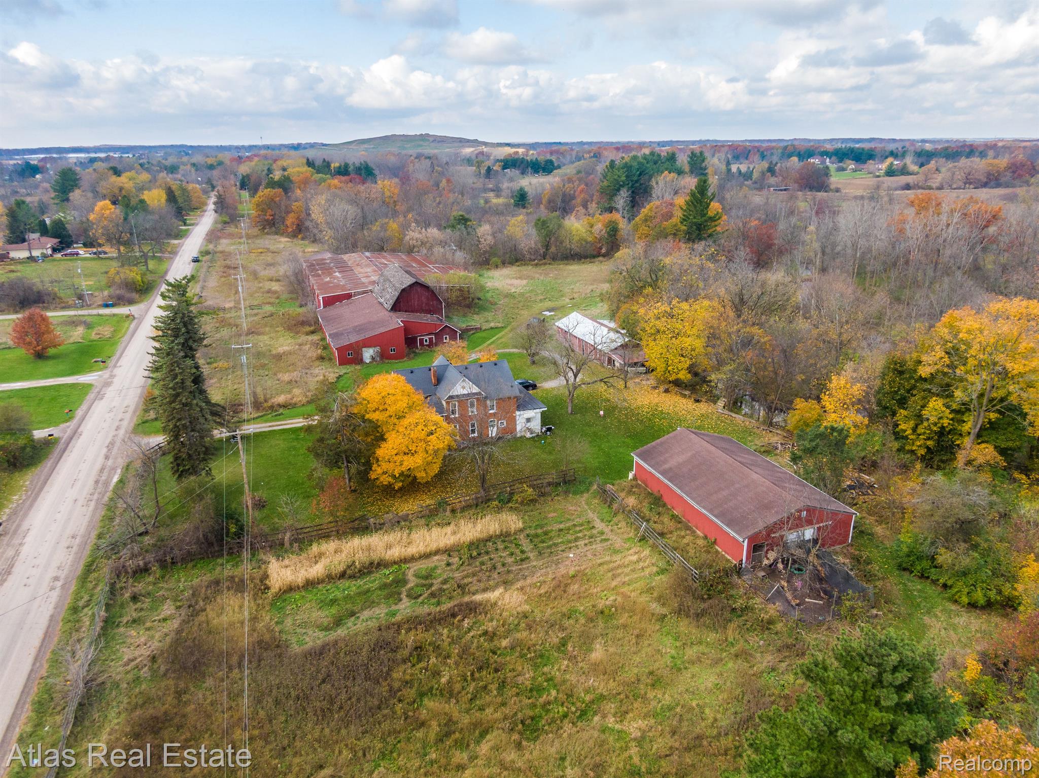 1288 West Cook Road Grand Blanc, MI 48439 - Photo 6 of 19 Gallery Image 6