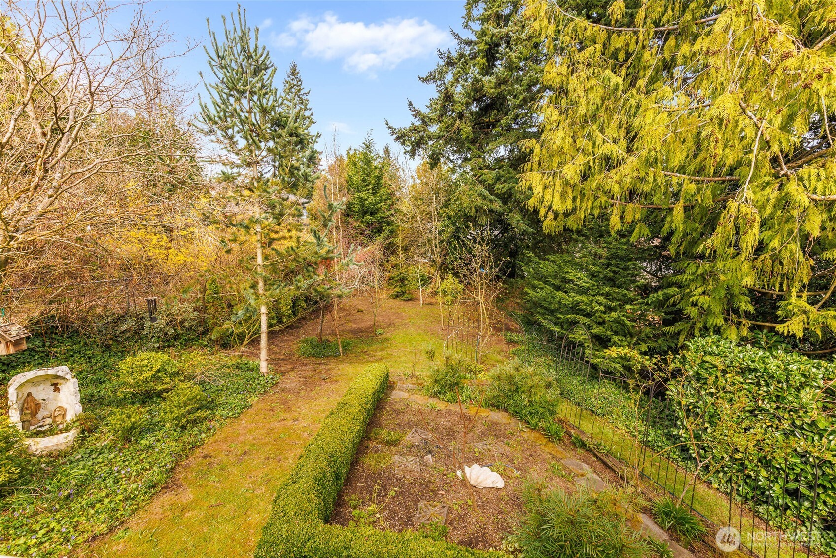 1712 Northeast 86th Street Seattle, WA 98115 - Photo 19 of 39