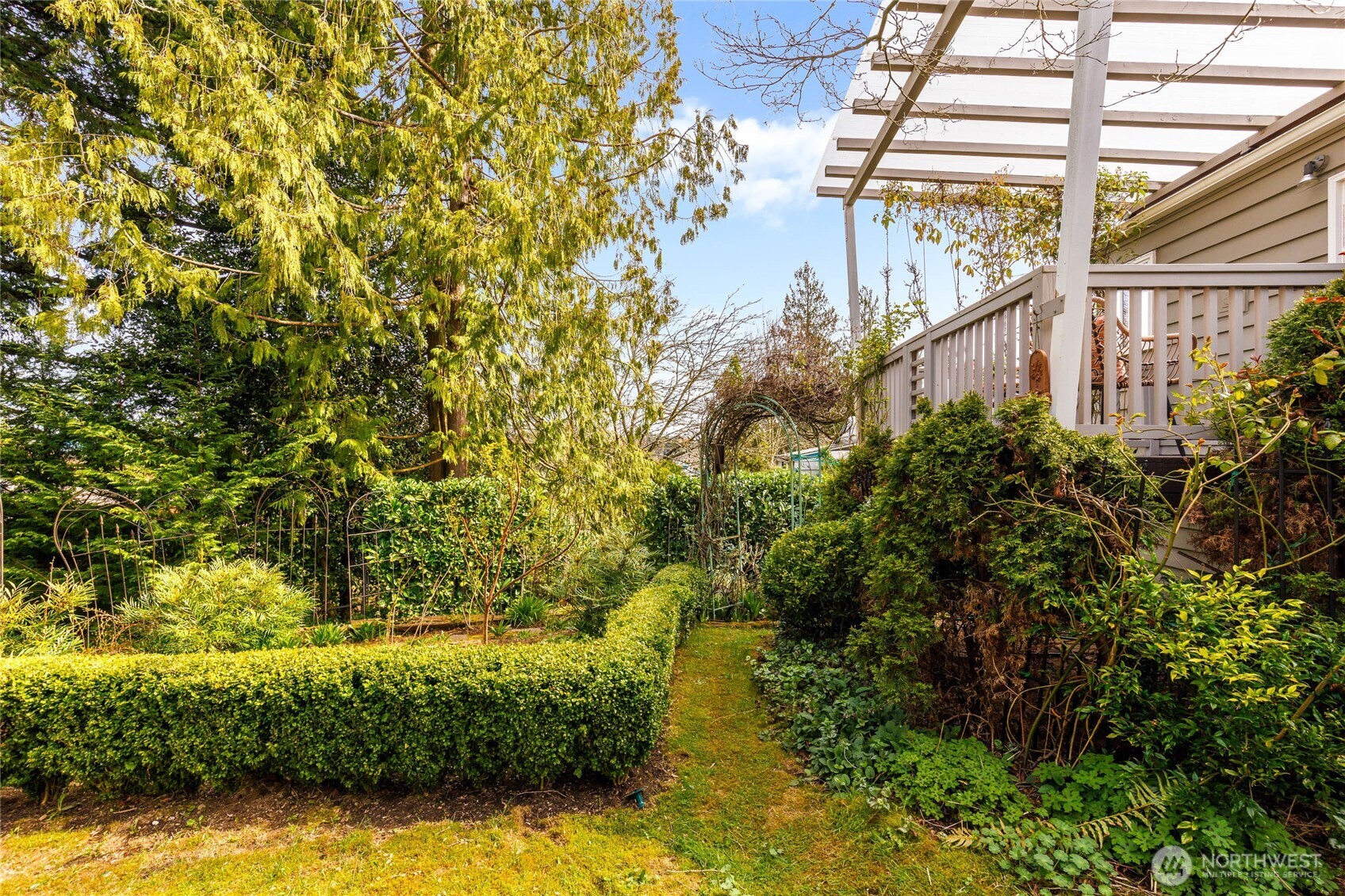 1712 Northeast 86th Street Seattle, WA 98115 - Photo 21 of 39