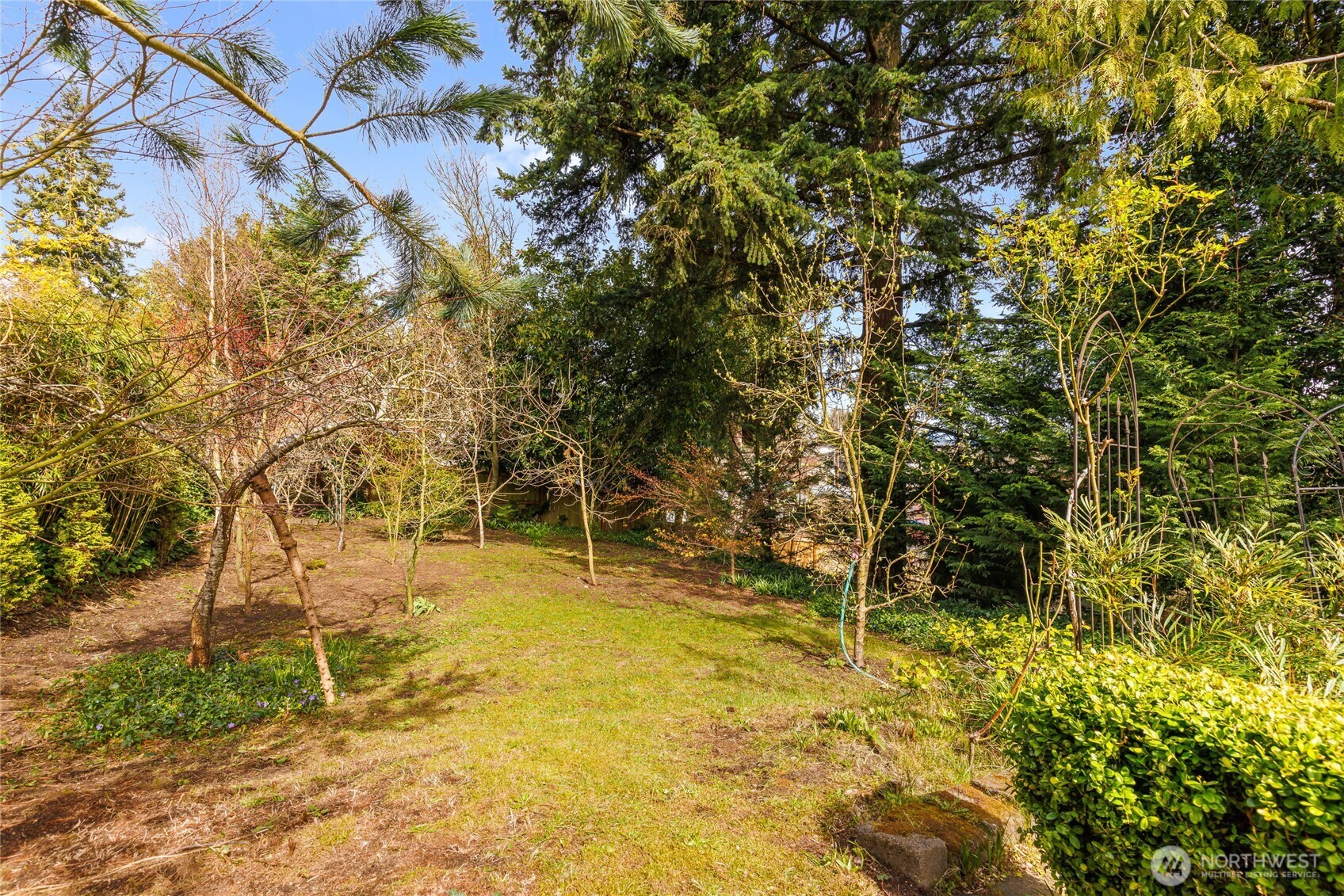 1712 Northeast 86th Street Seattle, WA 98115 - Photo 22 of 39