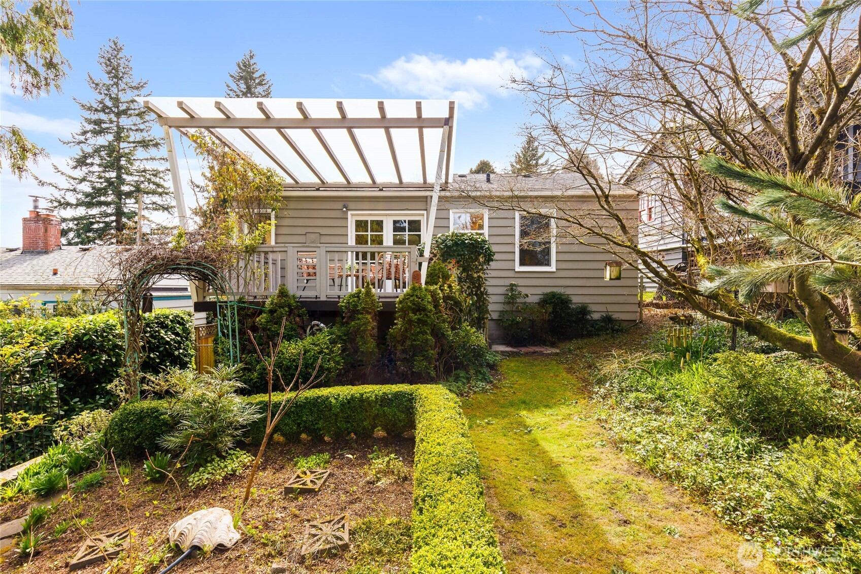 1712 Northeast 86th Street Seattle, WA 98115 - Photo 24 of 39