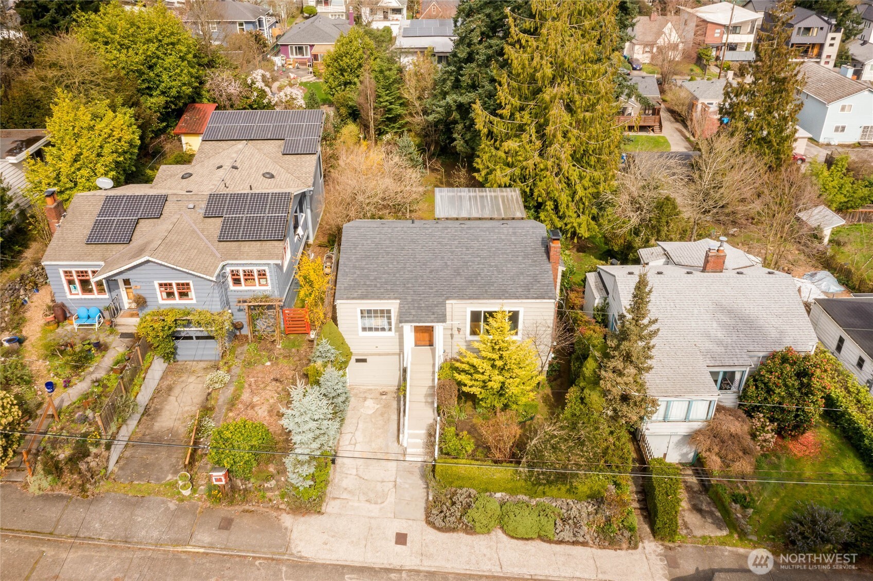 1712 Northeast 86th Street Seattle, WA 98115 - Photo 35 of 39