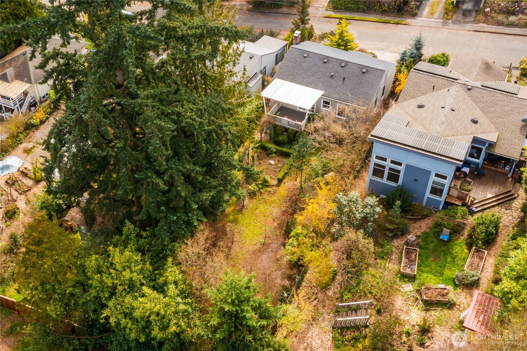 1712 Northeast 86th Street Seattle, WA 98115 - Photo 36 of 39