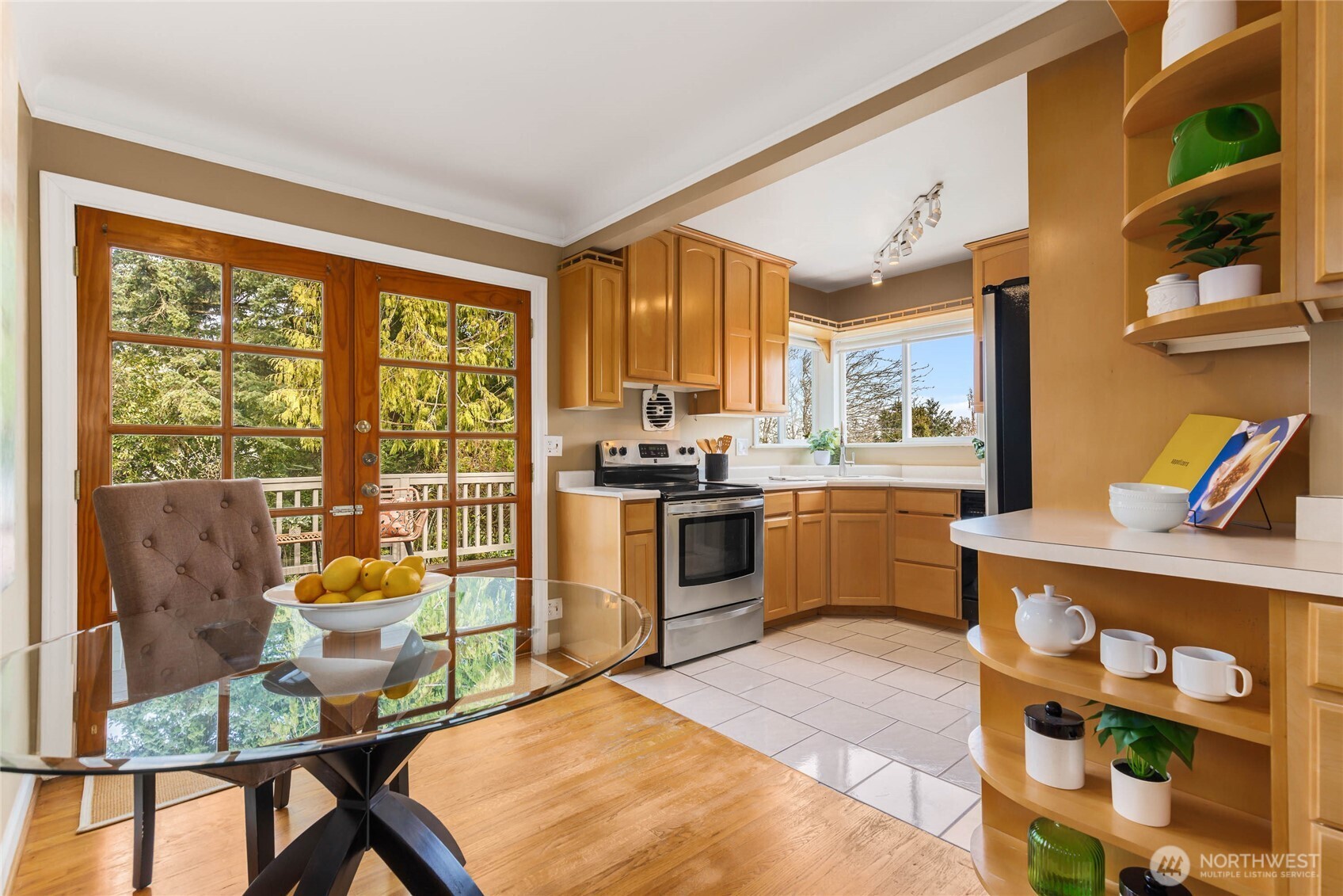1712 Northeast 86th Street Seattle, WA 98115 - Photo 10 of 39