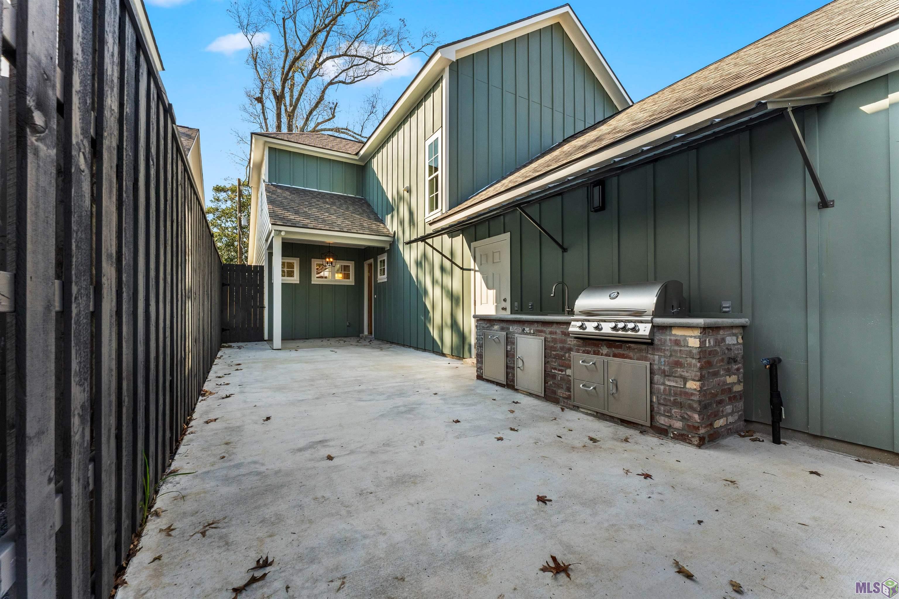 740 Acadia Street Baton Rouge, LA 70806 - Photo 5 of 34