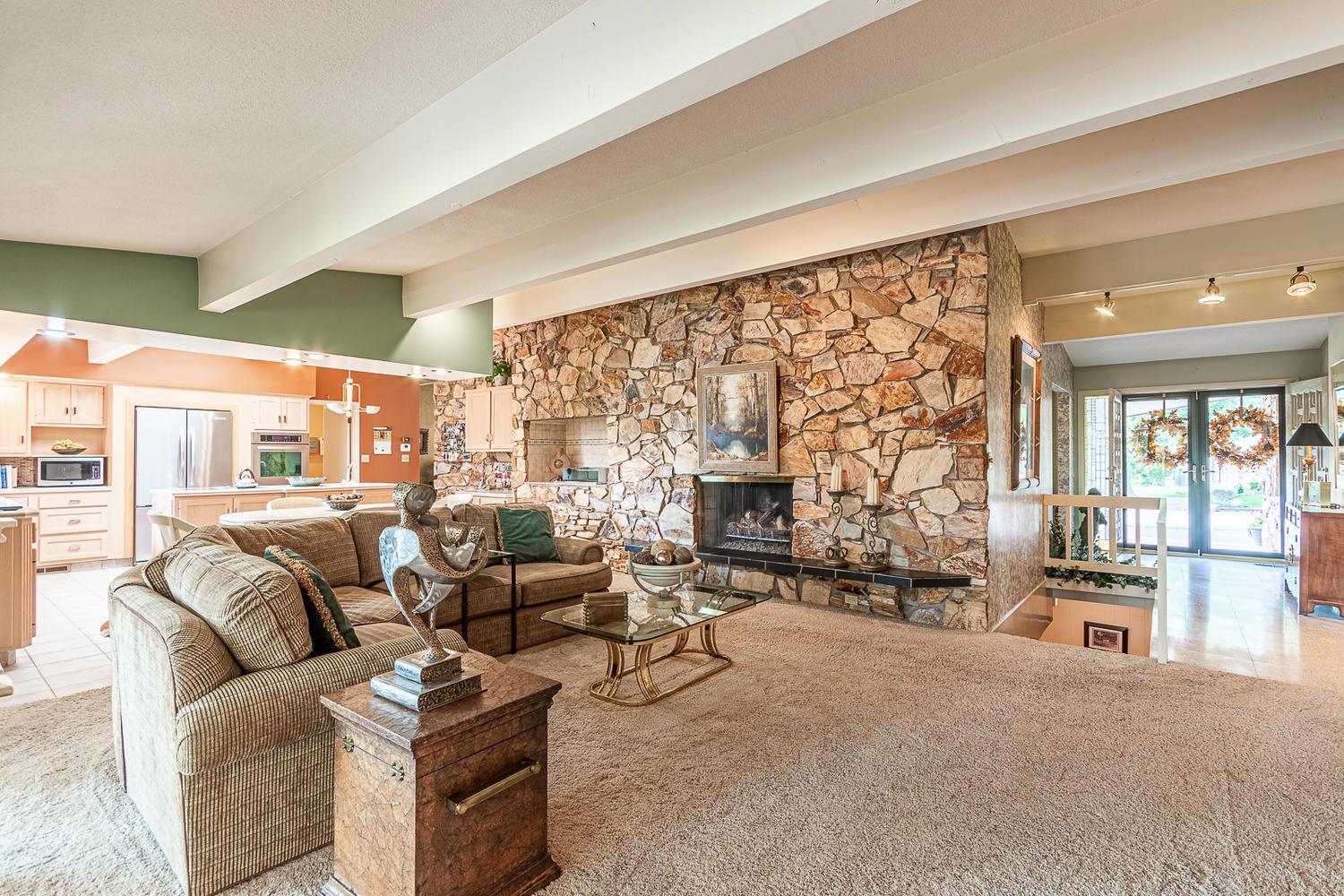 2302 Topsfield Road South Bend, IN 46614 - Photo 7 of 36 Gallery Image 7
