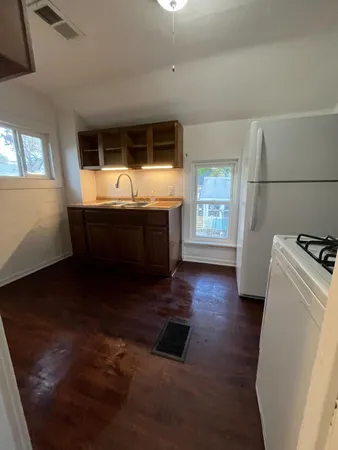 $270,000 | 429 Shirley Street Northeast, Grand Rapids, MI 49503
