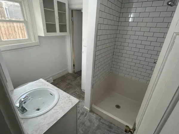 $270,000 | 429 Shirley Street Northeast, Grand Rapids, MI 49503