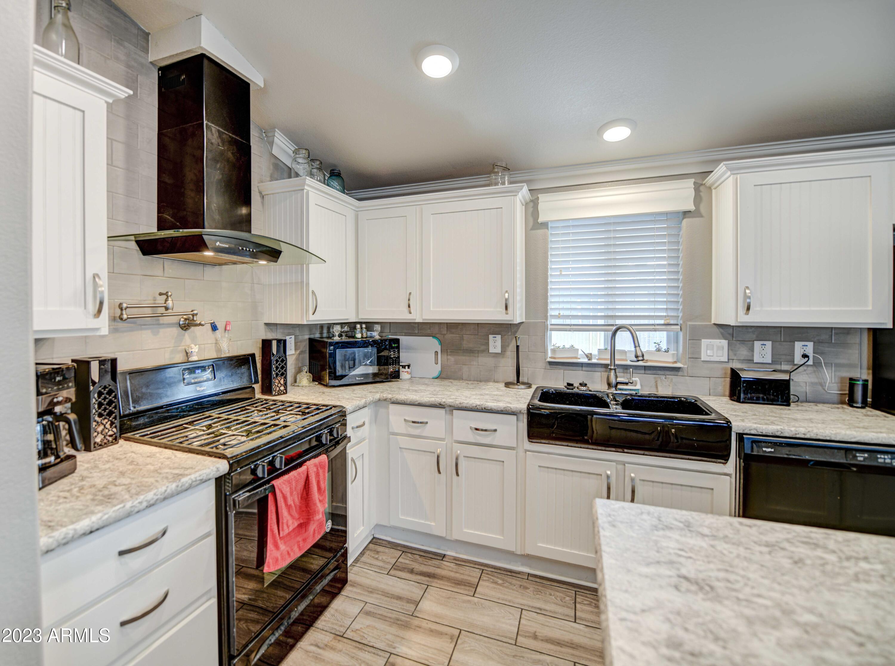400 West Baseline Road, Unit 176 Tempe, AZ 85283 - Photo 8 of 32 Kitchen 3