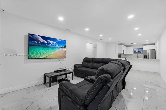 $549,900 | 4530 Southwest 25th Street, West Park, FL 33023