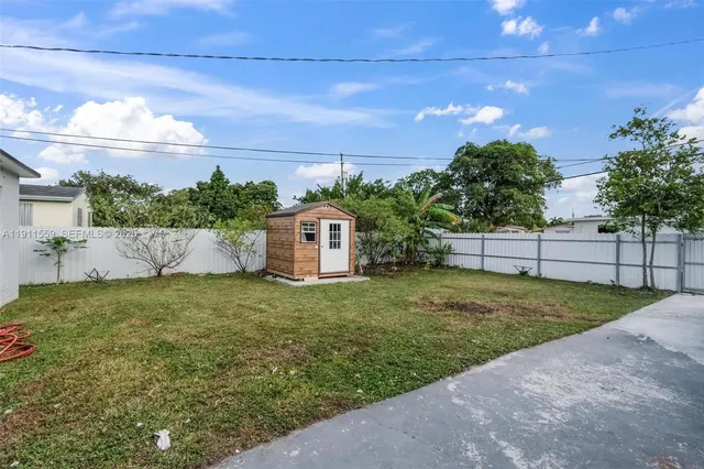 $525,000 | 4530 Southwest 25th Street, West Park, FL 33023