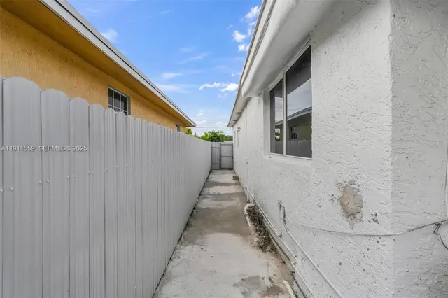 $525,000 | 4530 Southwest 25th Street, West Park, FL 33023