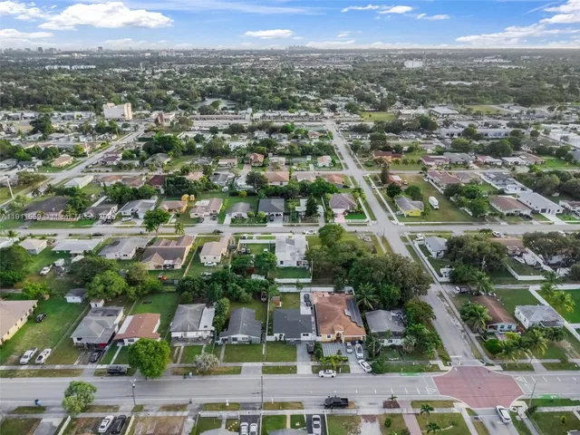 $549,900 | 4530 Southwest 25th Street, West Park, FL 33023