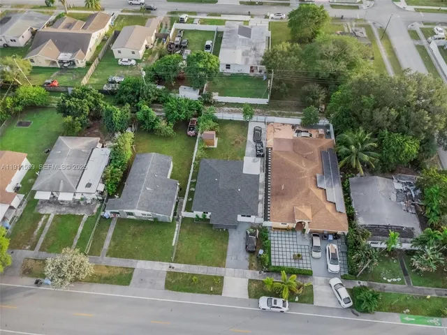 $525,000 | 4530 Southwest 25th Street, West Park, FL 33023