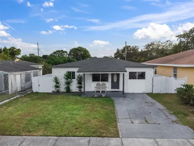 $525,000 | 4530 Southwest 25th Street, West Park, FL 33023