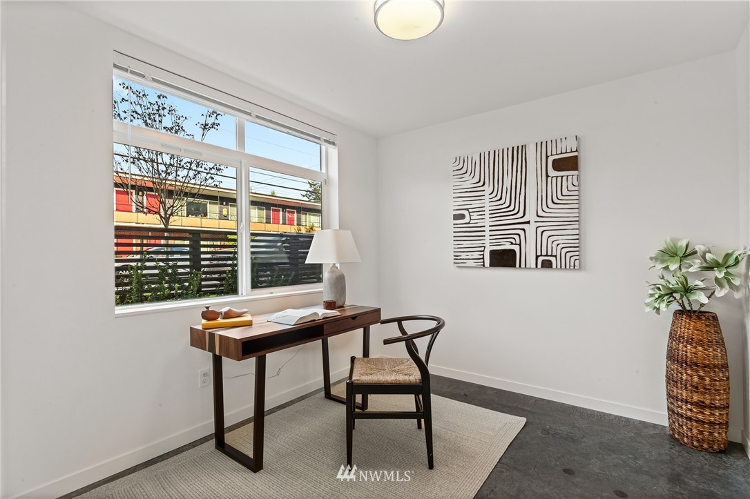 3911 Southwest Hudson Street Seattle, WA 98136 - Photo 5 of 24 Gallery Image 5
