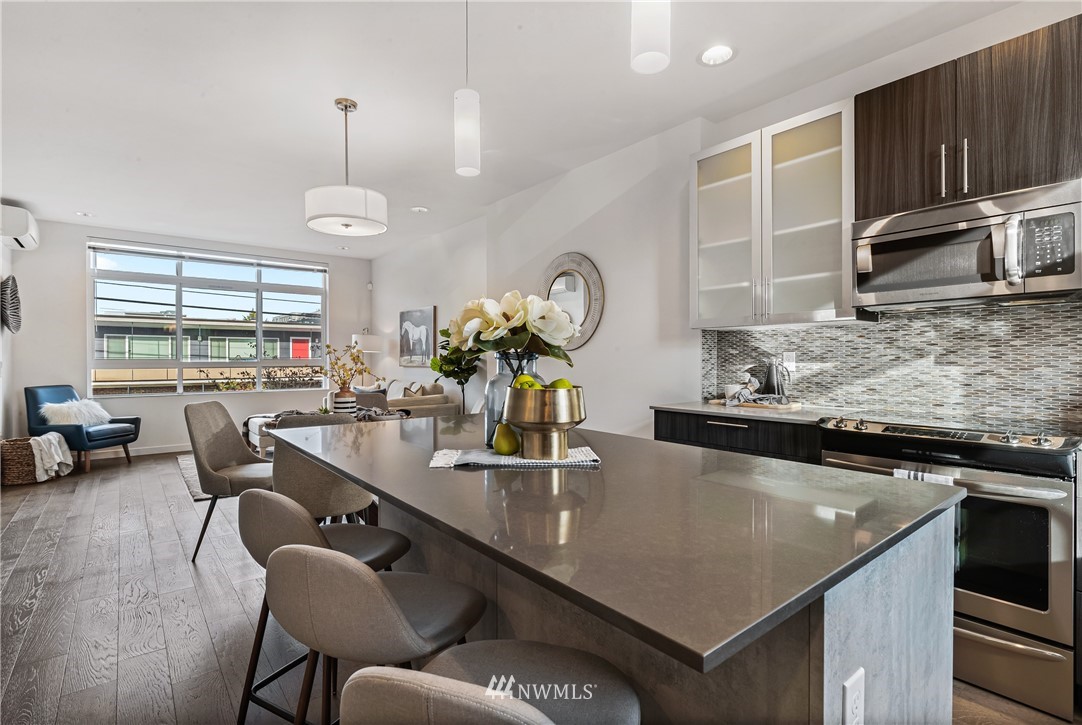 3911 Southwest Hudson Street Seattle, WA 98136 - Photo 9 of 24 Gallery Image 9