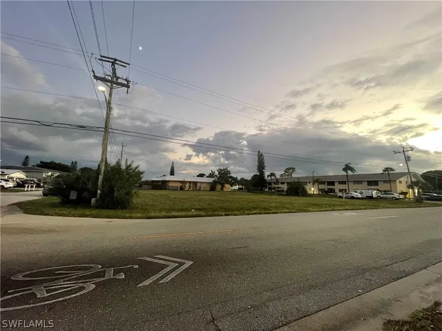 $499,000 | 4902 Viceroy Street, Cape Coral, FL 33904