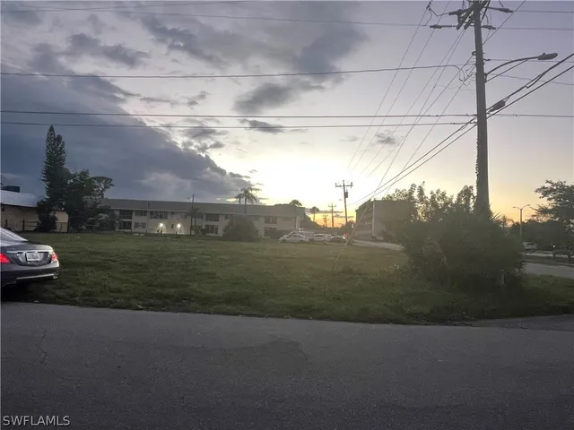 $499,000 | 4902 Viceroy Street, Cape Coral, FL 33904