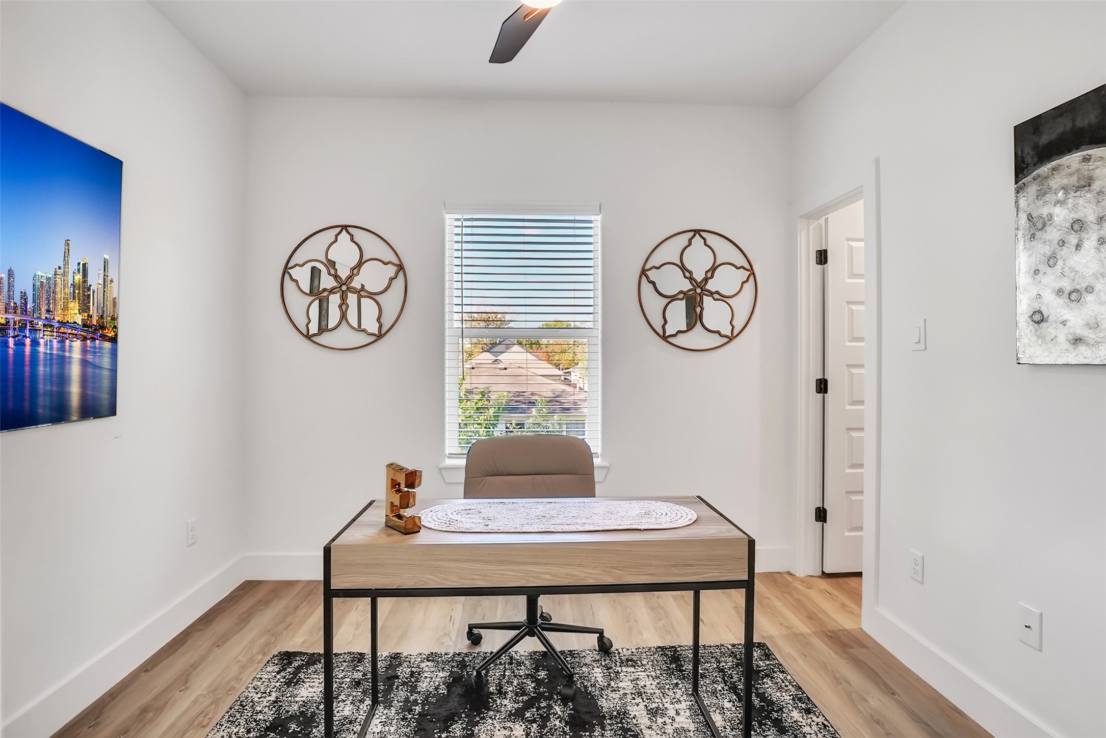 8012 Brandon Street Houston, TX 77051 - Photo 14 of 29 3rd Bedroom